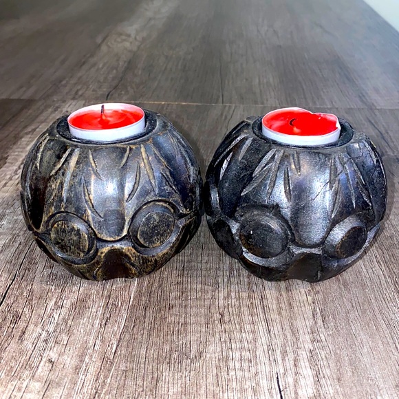 VINTAGE carved wood round candle holders - Picture 3 of 11